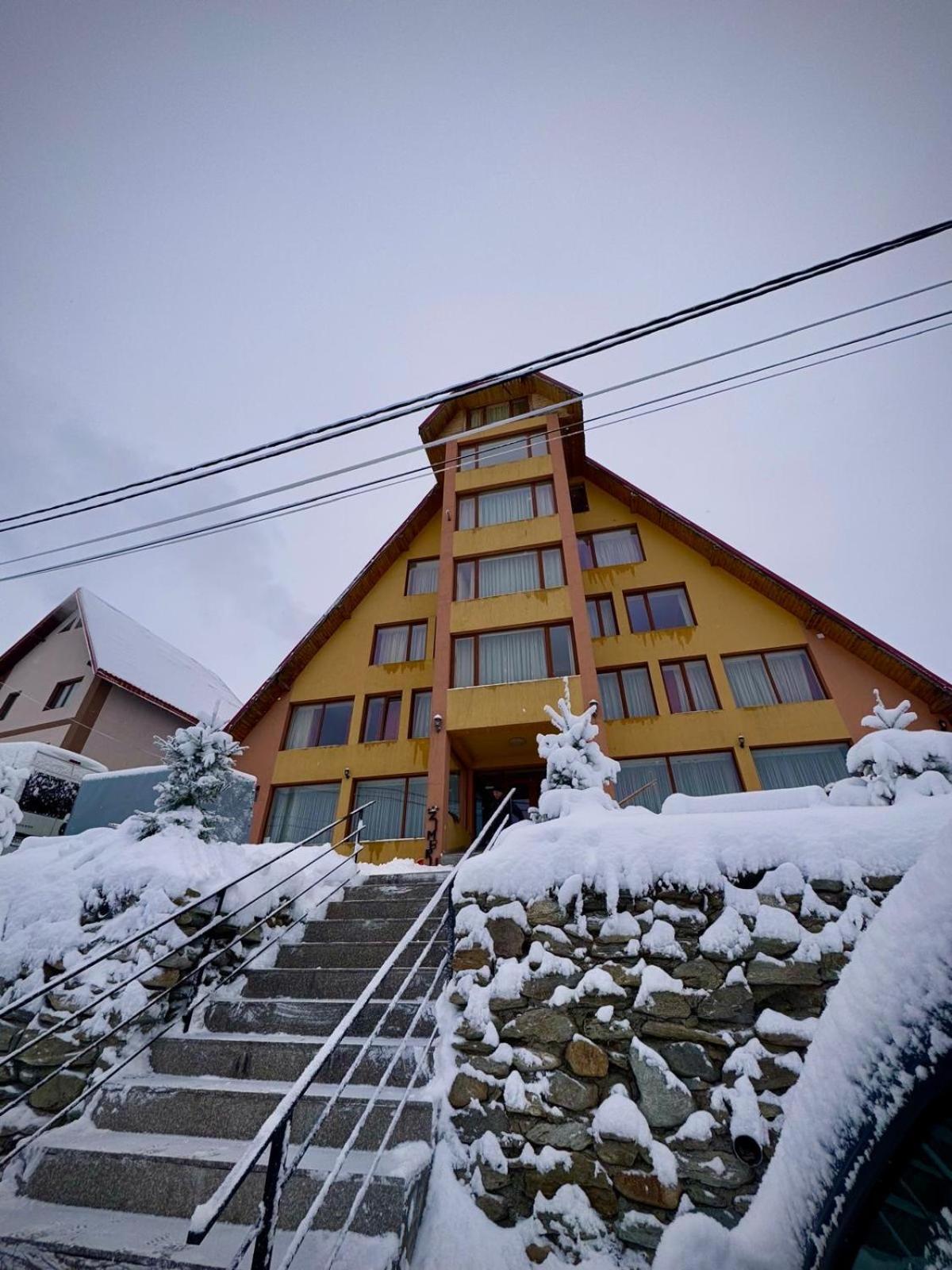 Pensiunea Zimbru รานกา ภายนอก รูปภาพ